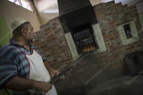 KILANG ROTI MOKHTAR