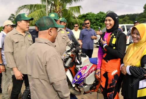 DATUK SERI SAARANI MOHAMAD