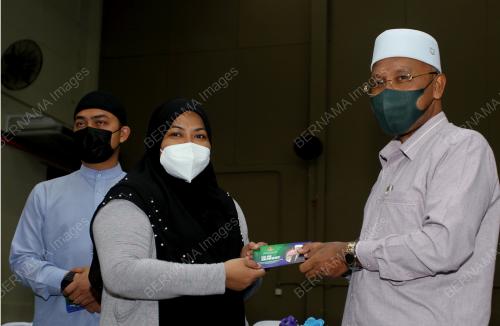 SENATOR DATUK IDRIS AHMAD