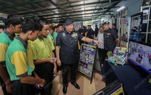 DATUK AZIZI MAT ARIS