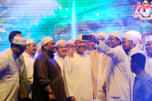 PK17_04122015_ZAHID