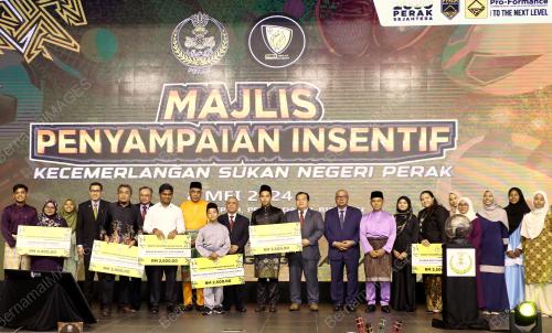 MENTERI BESAR DATUK SAARANI MOHAMAD