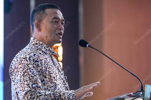 DATUK DR. MOHD AZMAN YACOB