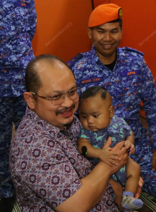 DATUK SERI SHAMSUL ISKANDAR MD AKIN