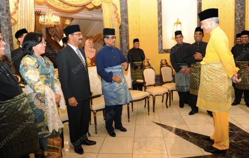 PK17_12052014_ISTANA