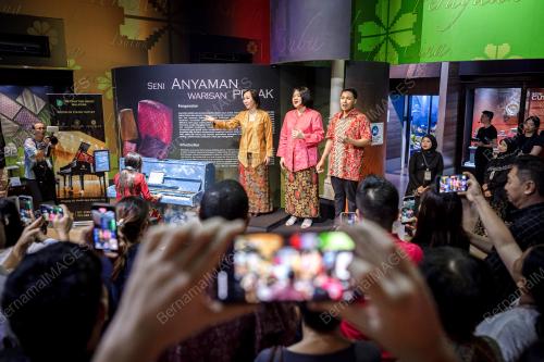 PROGRAM MEMORI DAN MUZIK