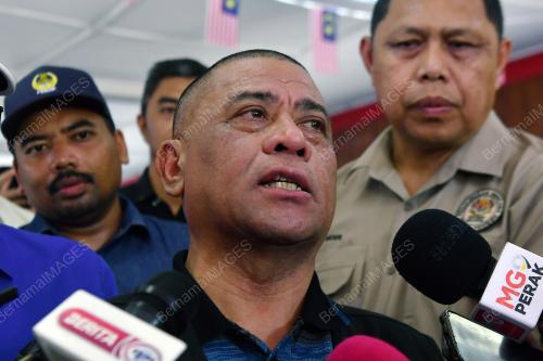 DATUK SERI SAARANI MOHAMAD