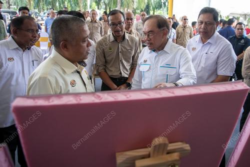 DATUK SERI ANWAR IBRAHIM