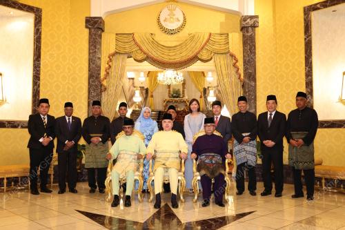 ISTIADAT MENGANGKAT SUMPAH EXCO PERAK