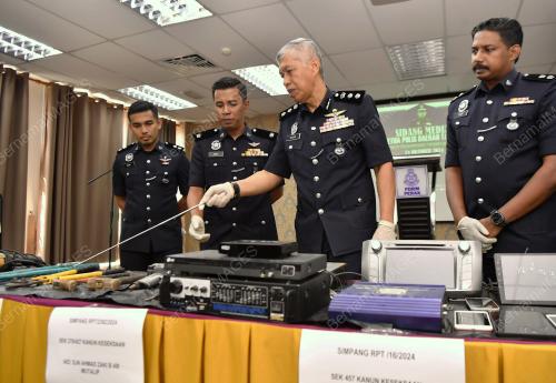 ASISTEN KOMISIONER MOHAMAD NASIR ISMAIL