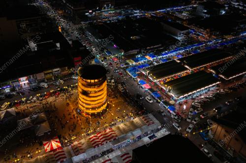 TINJAUAN HIASAN LAMPU