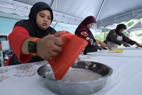 BATIK CLAY