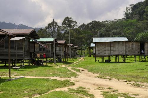 PERKAMPUNGAN ORANG ASLI POS TENAU