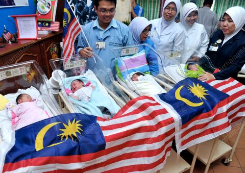 PK17_31082012_BAYI_MERDEKA