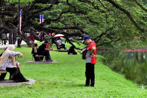 TINJAUAN SEMPENA CUTI BULAN KEMERDEKAAN