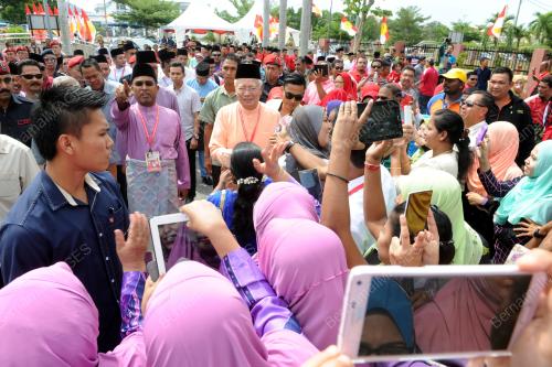 PK18_07082016_UMNO_LUMUT