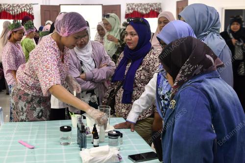 PRODUK KOSMETIK THE WOMEN OF ORANG ASLI TAPAH