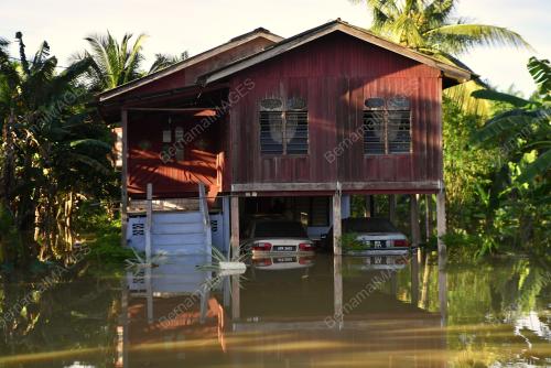 TINJAUAN BANJIR DI PERAK TENGAH