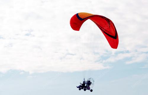 PK18_20092016_PARAMOTOR