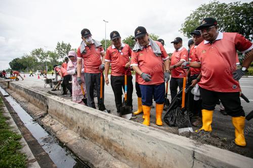 DATUK SERI ALEXANDER NANTA LINGGI