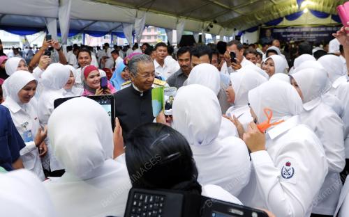 PK18_23042013_TUN_MAHATHIR