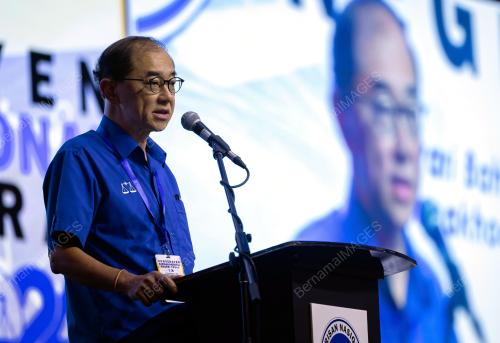 DATUK DR MAH HANG SOON