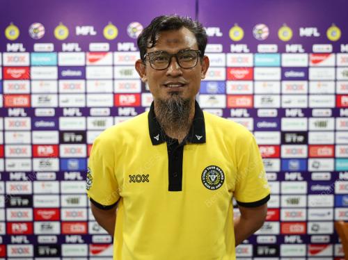 YUSRI CHE LAH