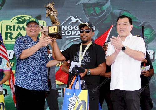DATUK SERI DR SHAMSUL ANUAR NASARAH