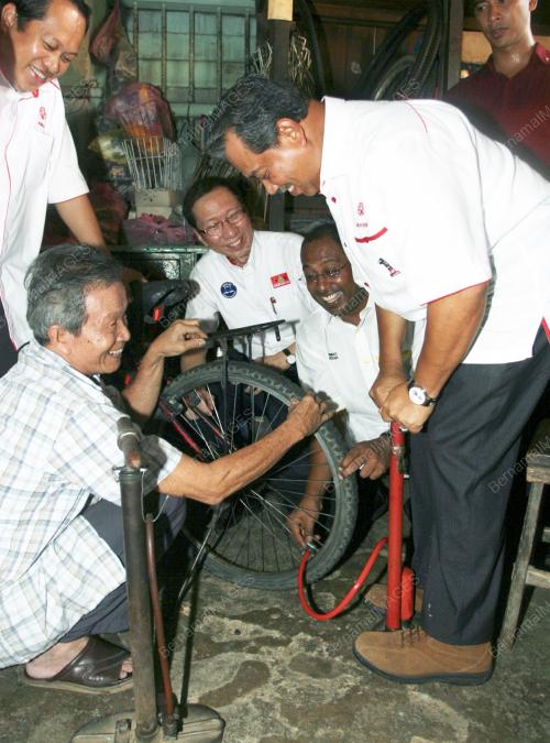 MUHYIDDIN YASSIN