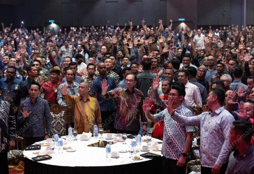 DATUK SERI ANWAR IBRAHIM