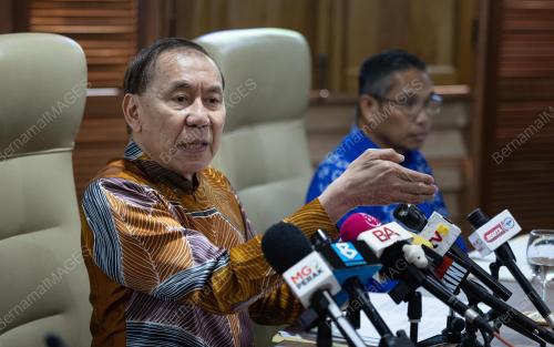 TAN SRI ANNUAR ZAINI