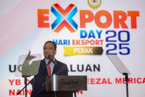 DATUK SERI REEZAL MERICAN NAINA MERICAN