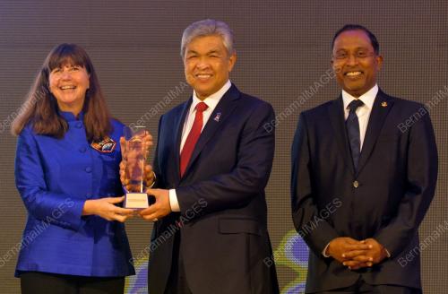 PK19_11092017_AWARD