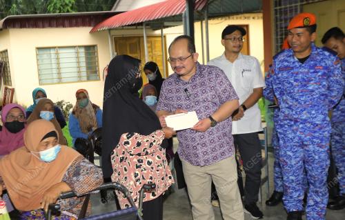 DATUK SERI SHAMSUL ISKANDAR MD AKIN