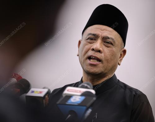 DATUK SERI SAARANI MOHAMAD