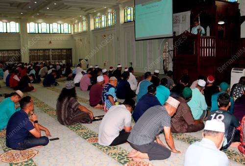 KHUTBAH JUMAAT HARI WARTAWAN