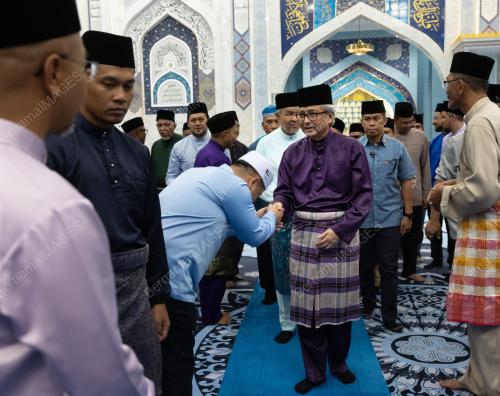 RAJA ISKANDAR DZURKARNAIN SULTAN IDRIS SHAH