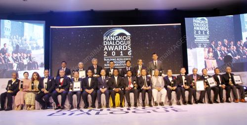 PK20_05092016_AWARDS