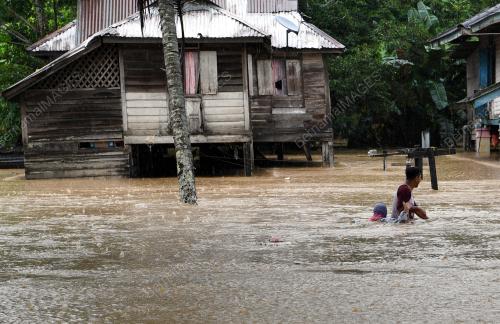 PK20_05112017_BANJIR_DI_GERIK