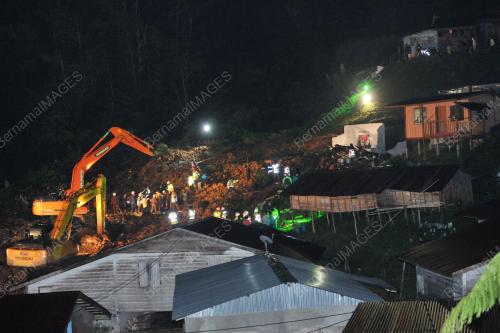 TANAH RUNTUH