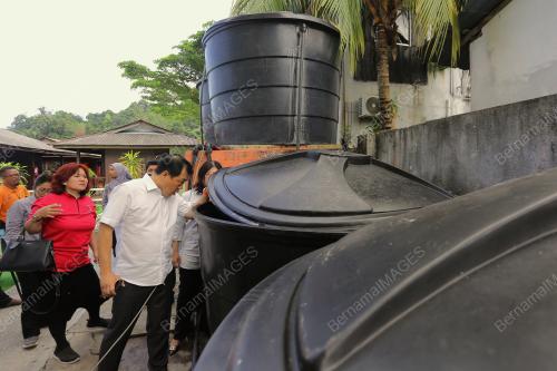 EXCO PELANCONGAN LOH SZE YEE LAWAT PANGKOR