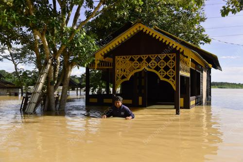 TINJAUAN BANJIR DI PERAK TENGAH