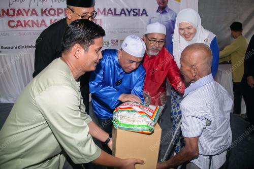 DATUK SERI SAARANI MOHAMAD
