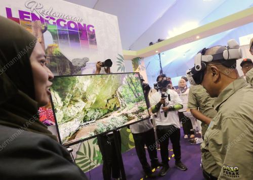 MENTERI BESAR DATUK SERI SAARANI MOHAMAD