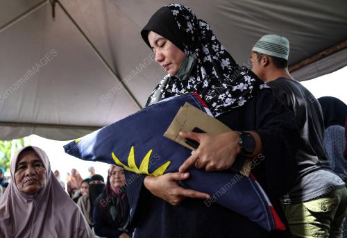 TRAGEDI NAHAS PESAWAT ELMINA 