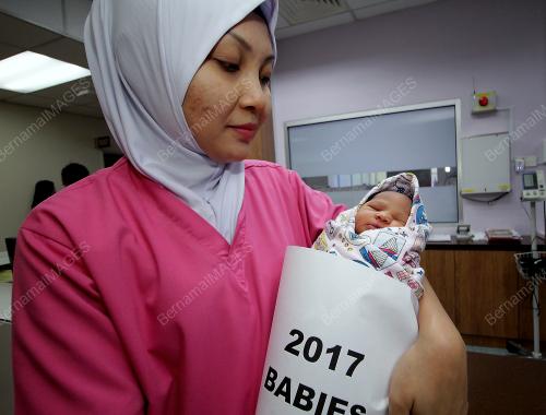PK21_01012017_BAYI_TAHUN_BARU