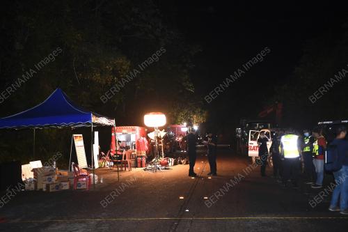INSIDEN TANAH RUNTUH