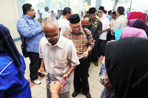 PK21_04102013_UMNO
