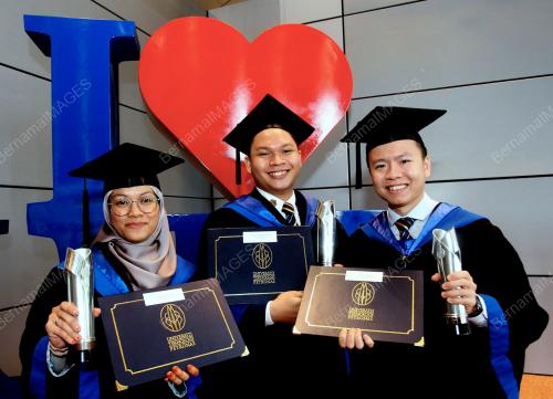 KONVOKESYEN UNIVERSITI TEKNOLOGI PETRONAS