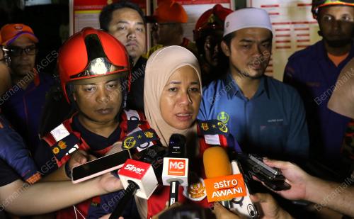 PENGARAH BOMBA PERAK SAYANI SAIDON